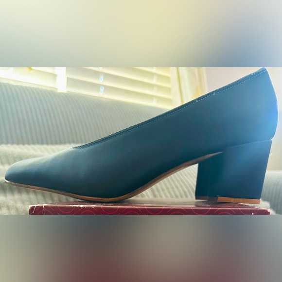 Coloriffics Navy Blue Chunky Heel Satin Pumps 10W - Picture 3 of 5